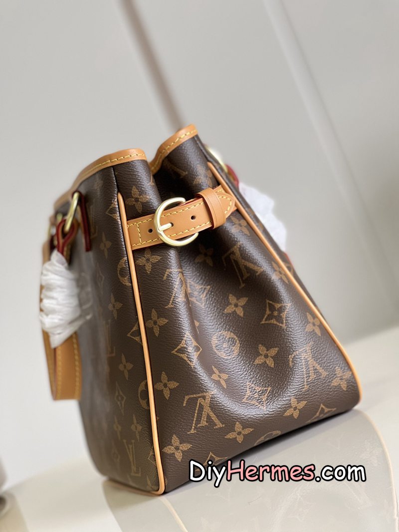 LV M51156 small second-hand pumpkin bag LV super beautiful out-of-print small pumpkin bag is very cute and practical. Monogram canvas bag body, leather handle, brown canvas lining, with golden brass accessories. Adjustable on both sides Width size 25x23x15cm XS LV 第5張